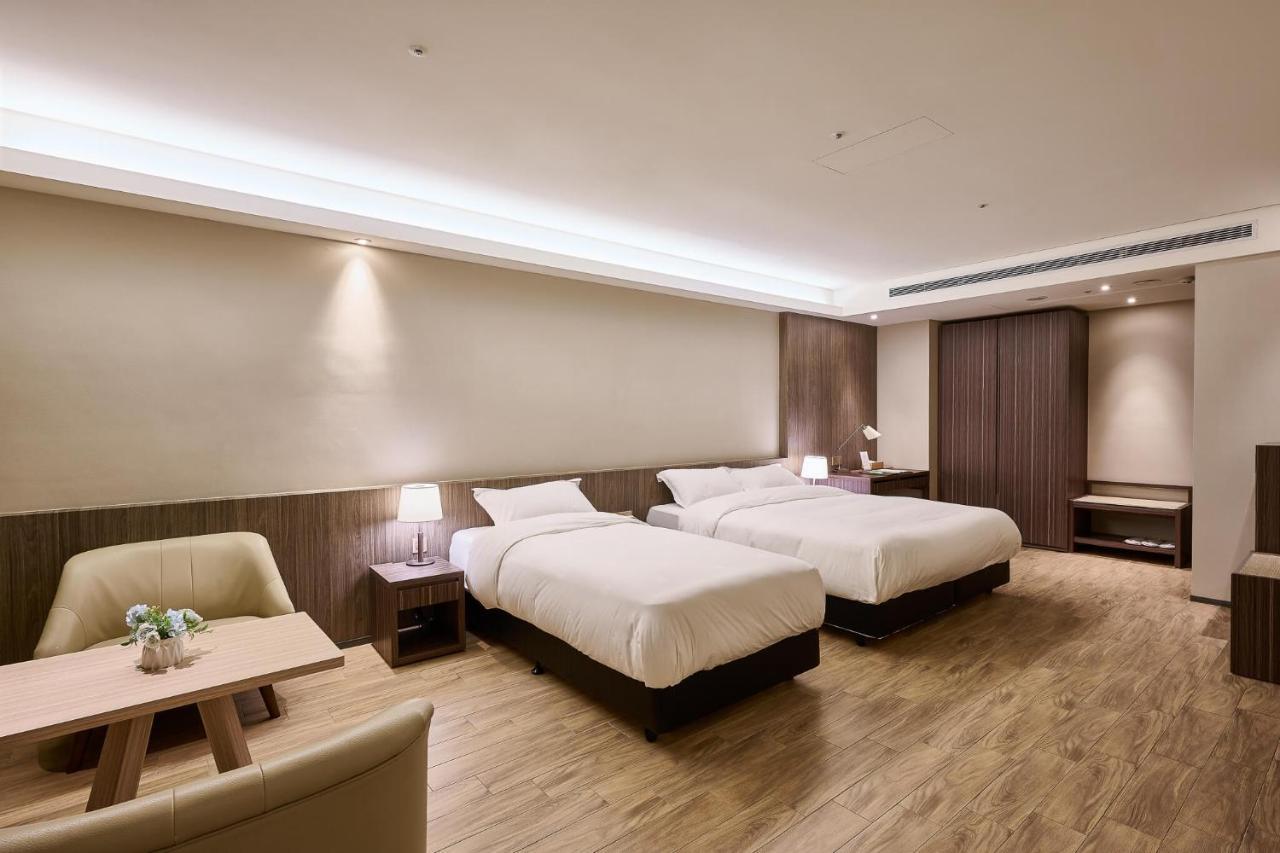 Cuncyue Hot Spring Resort Luodong Exterior foto Deluxe Room